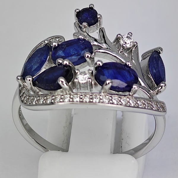 Natural Blue Sapphire with 925 Sterling Silver Ring Jewelry 4.04 Grams Size 9: Product ID: 808500479 Product Type: 925 Sterling Silver Fine Jewelry Jewelry Weight: 4.04 Grams. Gemstones Color: Blue Metal: Solid Silver 92.5%. Gemstone Detail: Sapphire At Your Service: At Treasure
