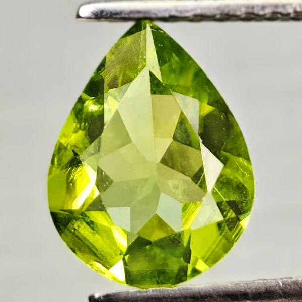 Natural Green Peridot 1.28Ct. Pear Shape 9.1 x 6.9 Mm Gemstone From Pakistan (1 of 3)