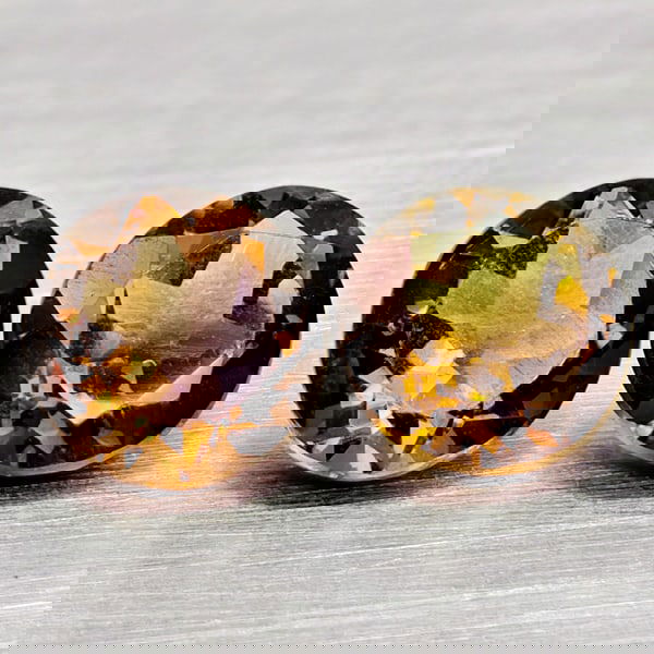 Natural Smokey Color Quartz 1.38 Ct. 2 Pcs Round Shape 6 Mm Gemstones From Brazil: Product ID: 805529903 Product Name: Natural Quartz Weight: 1.38 CT. Size: 6 x 6 x 3.8 MM. Shape: Round Color: Smokey Clarity:VSI Luster: Good Gems Origin: Brazil Treatment: Unheated Crystal Structure: