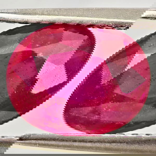 Natural Purplish Red Ruby 2.94 Ct. Oval Shape 9 x 7.2 Mm Gemstone From Madagascar (1 of 3)