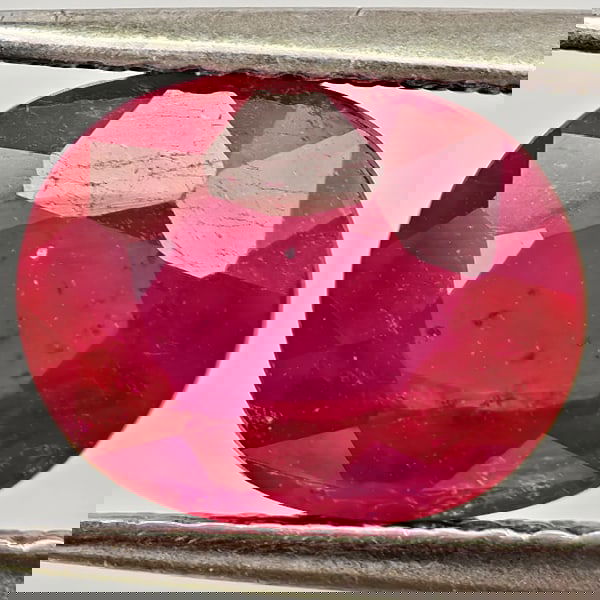 Natural Purplish Red Ruby 3.03 Ct. Oval Shape 9.2 x 7.5 Mm Gemstone From Madagascar (1 of 3)