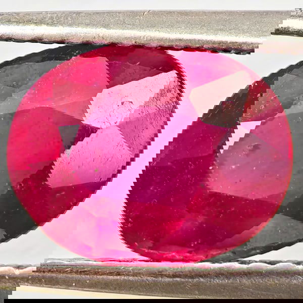 Natural Purplish Red Ruby 2.55 Ct. Oval Shape 9 x 7.3 Mm Gemstone From Madagascar (1 of 3)