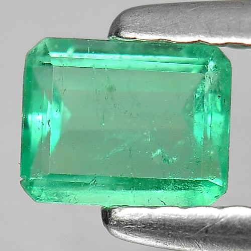 Natural Green Emerald 0.39 Ct. Octagon Shape 5.1 x 4.1 Mm Gemstone from Columbia (1 of 3)