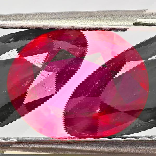 Natural Purplish Red Ruby 2.55 Ct. Oval Shape 9.1 x 7.3 Mm Gemstone From Madagascar (1 of 3)