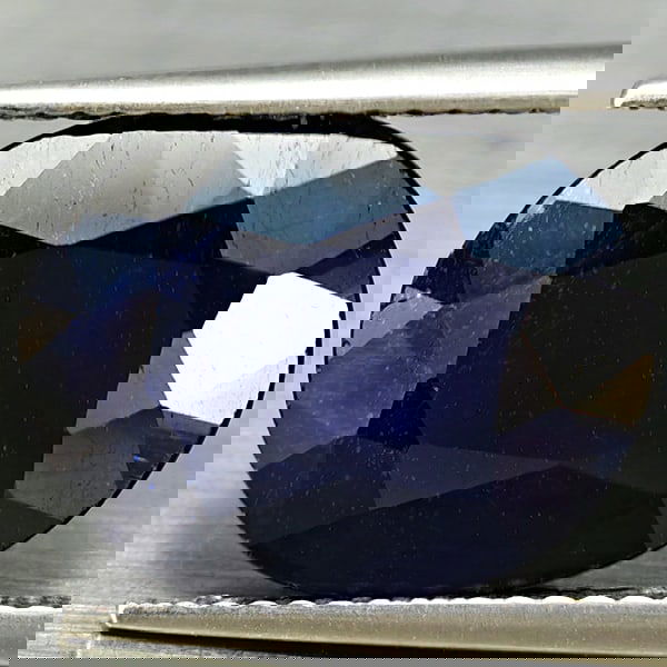 Natural Blue Sapphire 8.57 Ct. Oval Shape 14 x 11 Mm Gemstone From Madagascar (1 of 3)
