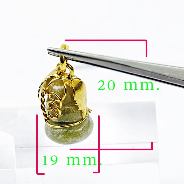 Natural Multi Color Green Jade 17.01 Ct. Calabash Pendant Size 20 x 19 Mm.: Product ID: 819814466 Product Name: Natural Jade Weight: 17.01 CT. Size: 20 x 19 MM. Shape: Calabash Color: Multi-Color Clarity:Opaque Luster: Good Gems Origin: Thailand Treatment: Unheated Crystal St