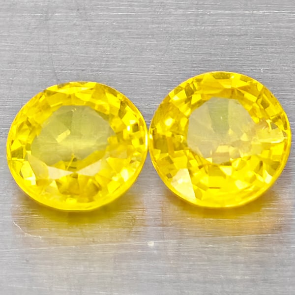 Natural Yellow Sapphire 0.99 Ct. 2 Pcs Round Shape 4.6 Mm Gemstones From Thailand (1 of 3)