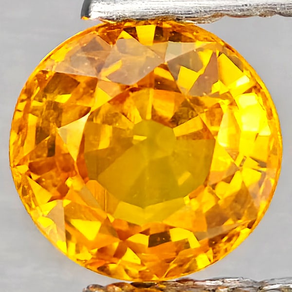 Natural Yellow Sapphire 0.50 Ct. Round Shape 4.7 Mm Gemstone from Thailand (1 of 3)