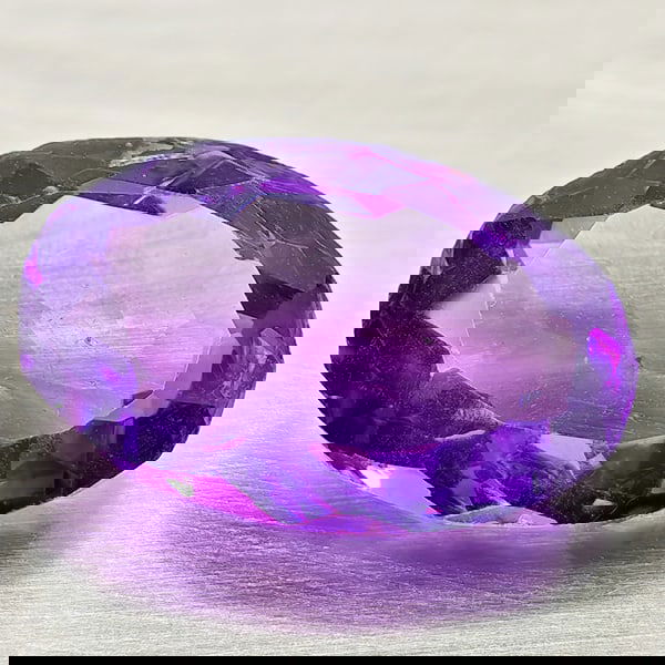 Natural Purple Amethyst 6.16 Ct. Oval Shape 15.1 x 10.1 Mm Gemstone From Brazil (1 of 3)