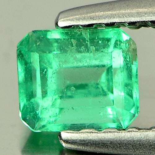 Natural Green Emerald 0.34 Ct. Octagon Shape 4.5 x 3.8 Mm Gemstone from Columbia (1 of 3)