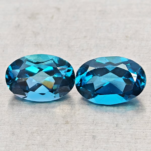 Natural London Blue Topaz 1.02 Ct. 2 Pcs Oval Shape 6 x 4 Mm Gemstones From Brazil: Product ID: 807168456 Product Name: Natural Blue Topaz Weight: 1.02 CT. Size: 6 x 4 x 3 MM. Shape: Oval Shape Color: London Blue Clarity:VSI - SI1 Luster: Good Gems Origin: Brazil Treatment: Treated C