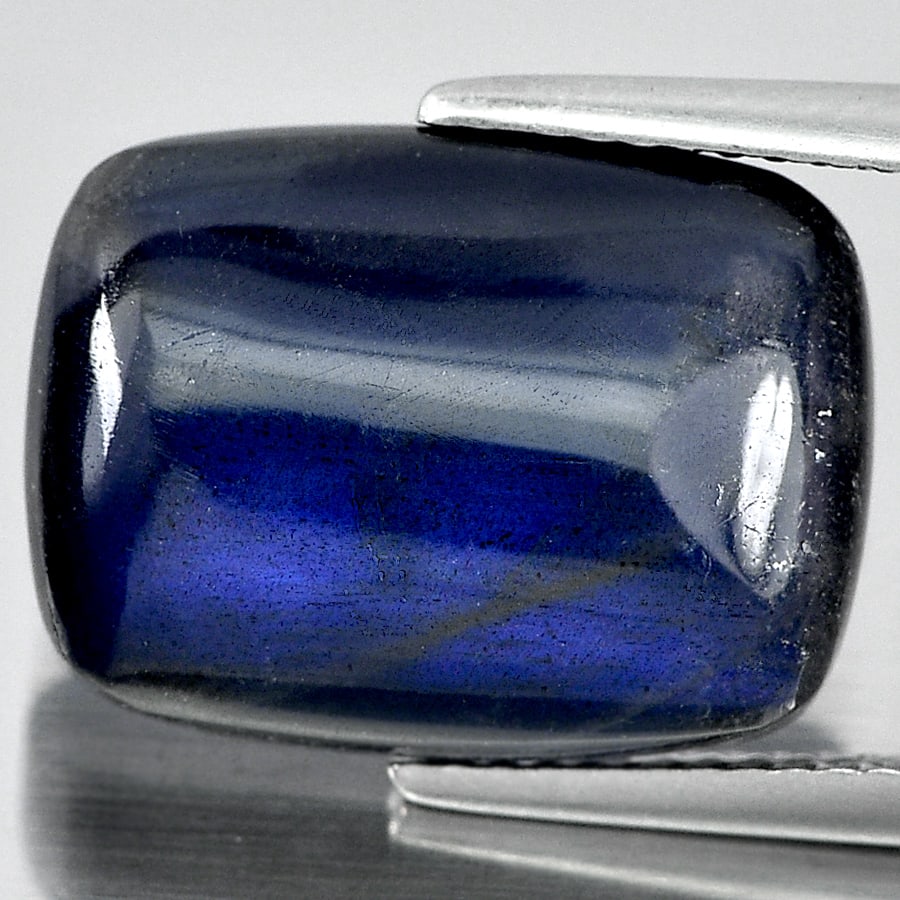 Multi Color Blue Doublet Labradorite 9.81 Ct. Baguette Cabocbon Shape 16 x 11.9 Mm Gemstone from: Product ID: 804301186 Product Name: Natural Labradorite Weight: 9.81 CT. Size: 16 x 11.9 x 5.3 MM. Shape: Baguette Cabochon Color: Multi-Color Clarity:Opaque Luster: Iridescent Gems Origin: Canada Tre