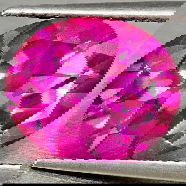 Natural Pink Topaz 5.71 Ct. Oval Shape 12 x 10 Mm Gemstone From Brazil (1 of 3)