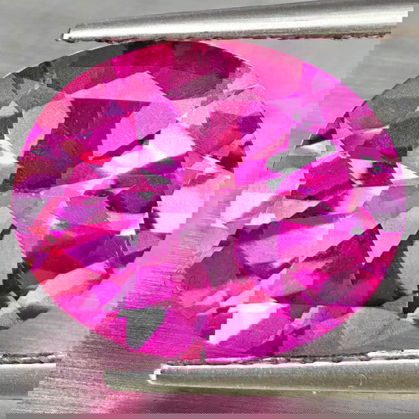 Natural Pink Topaz 5.07 Ct. Oval Shape 12 x 10 Mm Gemstone From Brazil (1 of 3)