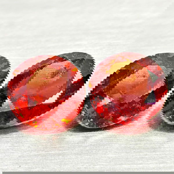 Natural Orangish Red Garnet 1.06 Ct. 2 Pcs Round Shape 5 Mm Gemstones From Tanzania (1 of 3)