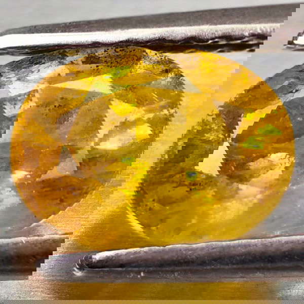 Natural Yellow Sapphire 1.90 Ct. Oval Shape 8 x 6 Mm Gemstone From Thailand (1 of 3)