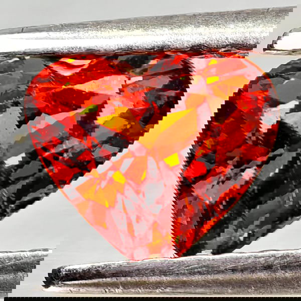 Natural Orangish Red Spessartine Garnet 0.96 Ct Heart Shape 6.3 x 5.3 Mm Gemstone From Namibia (1 of 3)