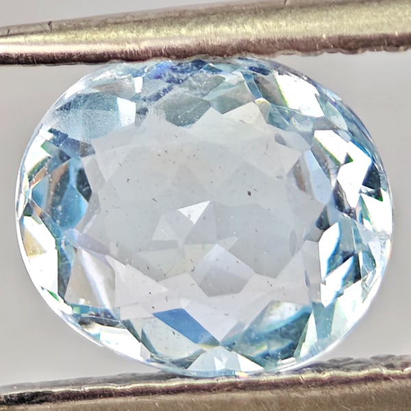 Natural Baby Blue Aquamarine 1.26 Ct. Oval Shape 7.7 x 6.6 Mm Gemstone: Product ID: 800812393 Product Name: Natural Aquamarine Weight: 1.26 CT. Size: 7.7 x 6.6 x 4 MM. Shape: Oval Color: Baby Blue Clarity:VSI - SI1 Luster: Good Gems Origin: Brazil Treatment: Unheated Crys