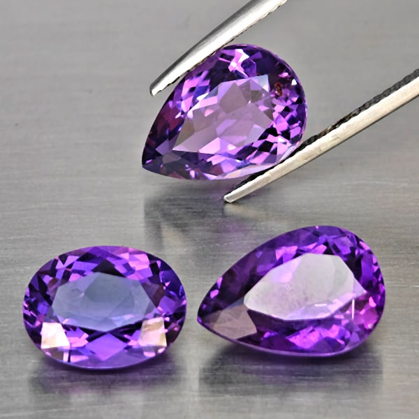 Natural Purple Amethyst 11.52 Ct. 3 Pcs Mixed Shape Gemstone From Brazil: Product ID: 800325700 Product Name: Natural Amethyst Weight: 11.52 CT. Size: 13.2 x 9.3 x 6.9 to 11.4 x 8.9 x 5.5 MM. Shape: Mixed Shape Color: Purple Clarity:VSI Luster: Good Gems Origin: Brazil Trea