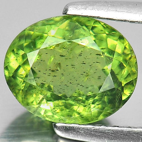 Natural Green Apatite 1.61 Ct. Oval Shape 8.1 x 6.6 Mm Gemstone from Tanzania (1 of 3)