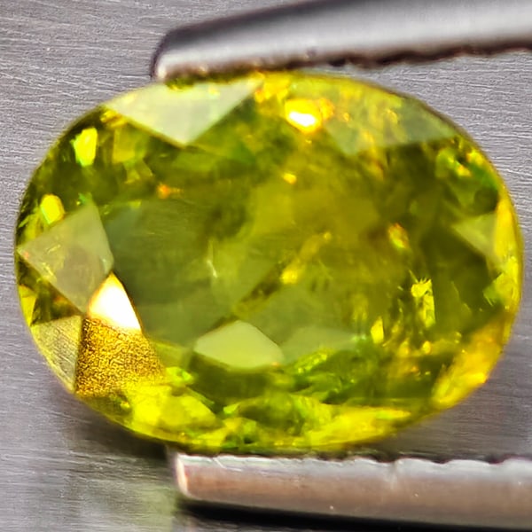 Natural Violetish Blue Tanzanite 1.13 Ct. 15 Pcs Round Diamond Cut 2.9 Mm Gemstone from Tanzania: Product ID: 807015060 Product Name: Natural Tanzanite Weight: 1.13 CT. Size: 2.9 x 2.9 x 1.2 MM. Shape: Round Diamond Cut Color: Violetish Blue Clarity:SI1 Luster: Good Gems Origin: Tanzania Treatment