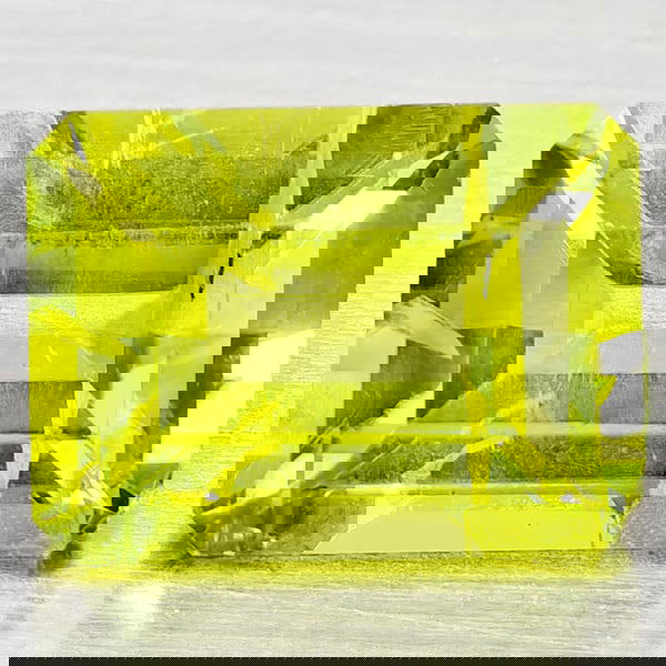 Natural Green Peridot 1.73 Ct. Octagon Shape 8 x 6.1 Mm Gemstone From Pakistan (1 of 3)