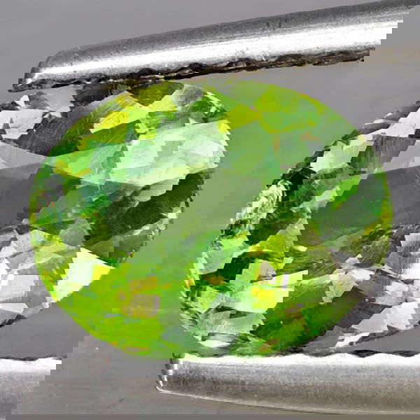 Natural Baby Blue Aquamarine 1.11 Ct. Oval Shape 7.4 x 6.4 Mm Gemstone From Brazil: Product ID: 800812142 Product Name: Natural Aquamarine Weight: 1.11 CT. Size: 7.4 x 6.4 x 4 MM. Shape: Oval Shape Color: Baby Blue Clarity:SI1 Luster: Good Gems Origin: Brazil Treatment: Unheated Crys