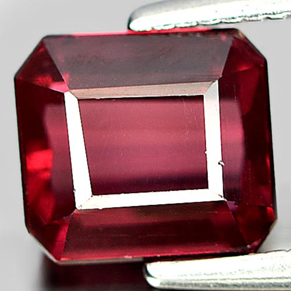 Natural Purplish Pink Rhodolite Garnet 1.85 Ct. Octagon Shape 6.8 x 6.1 Mm Gemstone from Madagascar: Product ID: 802934472 Product Name: Natural Rhodolite Weight: 1.85 CT. Size: 6.8 x 6.1 x 4 MM. Shape: Octagon Color: Pink Clarity:VSI Luster: Good Gems Origin: Madagascar Treatment: Unheated Crystal S