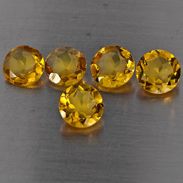 Natural Yellow Citrine 4.59 Ct. 5 Pcs Round Shape 7.3 Mm Gemstone from Brazil: Product ID: 801815536 Product Name: Natural Citrine Weight: 4.59 CT. Size: 7.3 x 7.3 x 3.4 MM. Shape: Round Color: Yellow Clarity:VSI Luster: Good Gems Origin: Brazil Treatment: Unheated Crystal Struc
