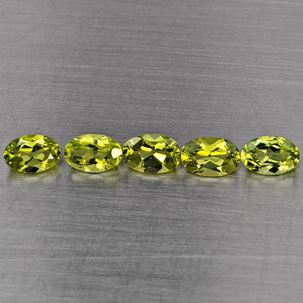 Natural Green Peridot 2.74 Ct. 5 Pcs Oval Shape 6.3 x 4.3 Mm Gemstones From Pakistan: Product ID: 805317731 Product Name: Natural Peridot Weight: 2.74 CT. Size: 6.3 x 4.3 x 3 MM. Shape: Oval Shape Color: Green Clarity:VSI Luster: Good Gems Origin: Pakistan Treatment: Unheated Crystal S