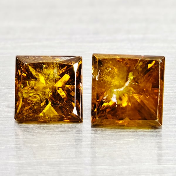 Natural Red Yellow Loose Diamond 0.44 Ct. 2 Pcs. Square Princess Cut 3.2 Mm: Product ID: 502100218 Product Name: Natural Enhanced Diamond Weight: 0.44 CT. Size: 3.2 x 3.2 x 2.5 MM. Shape: Square Princess Cut Color: Red Yellow Clarity:SI1 Luster: Good Gems Origin: Belgium Treat