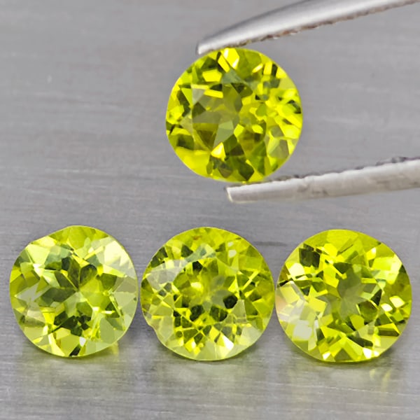 Natural Green Peridot 3.37 Ct. 4 Pcs Round Shape 6 Mm Gemstones from Pakistan: Product ID: 805317779 Product Name: Natural Peridot Weight: 3.37 CT. Size: 6 x 6 x 3.6 MM. Shape: Round Color: Green Clarity:SI1 Luster: Good Gems Origin: Pakistan Treatment: Unheated Crystal Structur