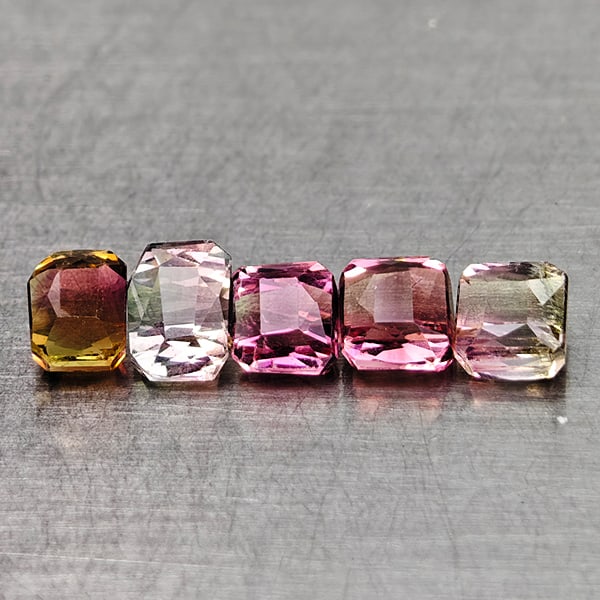 Natural Fancy Color Pink Tourmaline 3.41 Ct. 5 Pcs Octagon Shape Gemstones From Nigeria: Product ID: 807250588 Product Name: Natural Tourmaline Weight: 3.41 CT. Size: 5 x 4 x 3.9 to 4.9 x 3.8 x 3.8 MM. Shape: Octagon Color: Fancy Color Pink Clarity:VSI Luster: Good Gems Origin: Nigeria Tr