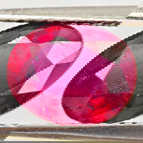 Natural Purplish Red Ruby 2.72 Ct. Oval Shape 9 x 7.1 Mm Gemstone From Madagascar (1 of 3)