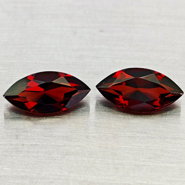 Natural Orangish Red Garnet 2.58 Ct. 2Pcs Marquise Shape Gemstones From Tanzania: Product ID: 802936972 Product Name: Natural Garnet Weight: 2.58 CT. Size: 4.9 x 10 x 3.4 to 5.1 x 10 x 3.3 MM. Shape: Marquise Shape Color: Orangish Red Clarity:VVS - VSI Luster: Good Gems Origin: Tan