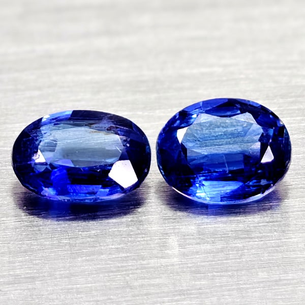Natural Blue Kyanite 0.86 Ct. 2 Pcs Oval Shape Gemstones From Sri - Lanka: Product ID: 804204833 Product Name: Natural Kyanite Weight: 0.86 CT. Size: 5.2 x 3.9 x 2.2 to 5 x 4.1 x 2.5 MM. Shape: Oval Color: Blue Clarity:VSI - SI1 Luster: Good Gems Origin: Sri - Lanka Treatmen