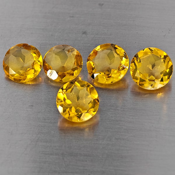 Natural Yellow Citrine 6.04 Ct. 5 Pcs Round Shape 7.2 Mm Gemstone from Brazil: Product ID: 801815486 Product Name: Natural Citrine Weight: 6.04 CT. Size: 7.2 x 7.2 x 3.9 MM. Shape: Round Shape Color: Yellow Clarity:VSI Luster: Good Gems Origin: Brazil Treatment: Unheated Crystal