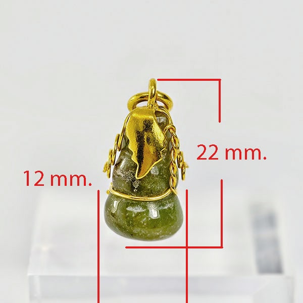 Natural Multi Color Green Jade 20.73 Ct. Calabash Pendant Size 22 x 12 Mm. Gemstone from Thailand: Product ID: 819814477 Product Name: Natural Jade Weight: 20.73 CT. Size: 22 x 12 MM. Shape: Calabash Color: Green Clarity:Opaque Luster: Good Gems Origin: Thailand Treatment: Unheated Crystal Structur