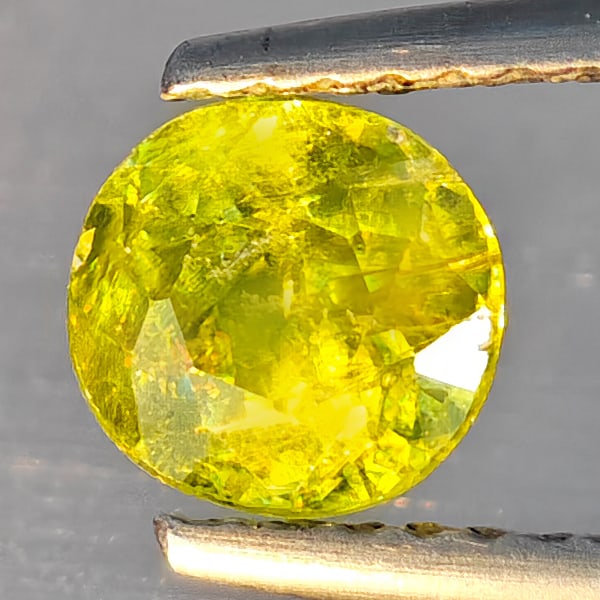 Natural Multi-Color With Rainbow Spark Sphene Gemstones 1.02 Ct. Cushion Shape 5.9 Mm: Product ID: 806509128 Product Name: Natural Sphene Weight: 1.02 CT. Size: 5.9 x 5.9 x 4.2 MM. Shape: Cushion Shape Color: Multi-Color With Rainbow Spark Clarity:SI1 Luster: Good Gems Origin: Madagasca