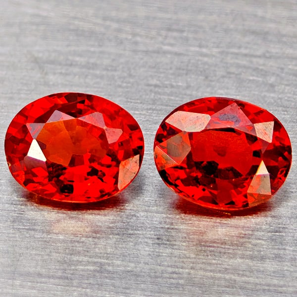 Natural Orange Red Spessartine Garnet Gemstones 1.21 Ct. 2 Pcs Oval Shape 5.4 x 4.3 Mm (1 of 3)