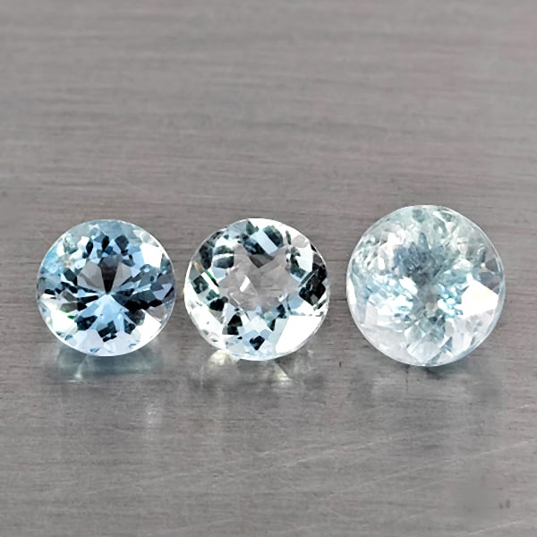 Natural Baby Blue Aquamarine 1.08 Ct. 3 Pcs Round Shape Gemstone From Brazil: Product ID: 800812486 Product Name: Natural Aquamarine Weight: 1.08 CT. Size: 4.3 x 4.3 x 3.2 to 4.9 x 4.9 x 4 MM. Shape: Round Shape Color: Baby Blue Clarity:SI1 Luster: Good Gems Origin: Brazil Trea