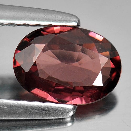 Natural Purplish Pink Rhodolite Garnet 0.82 Ct. Oval Shape 7.2 x 5.1 Mm Gemstone from Madagascar (1 of 3)