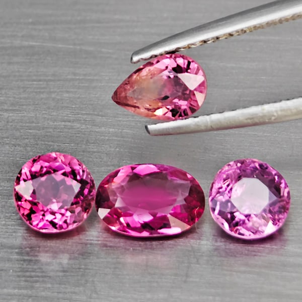 Natural Pink Tourmaline Gemstones 2.82 Ct. 4 Pcs Mixed Shape Unheated: Product ID: 807251483 Product Name: Natural Tourmaline Weight: 2.82 CT. Size: 7.5 x 5.5 x 2.9 to 5.5 x 5.5 x 3.9 MM. Shape: Mixed Shape Color: Pink Clarity:SI1 Luster: Good Gems Origin: Nigeria Treatm