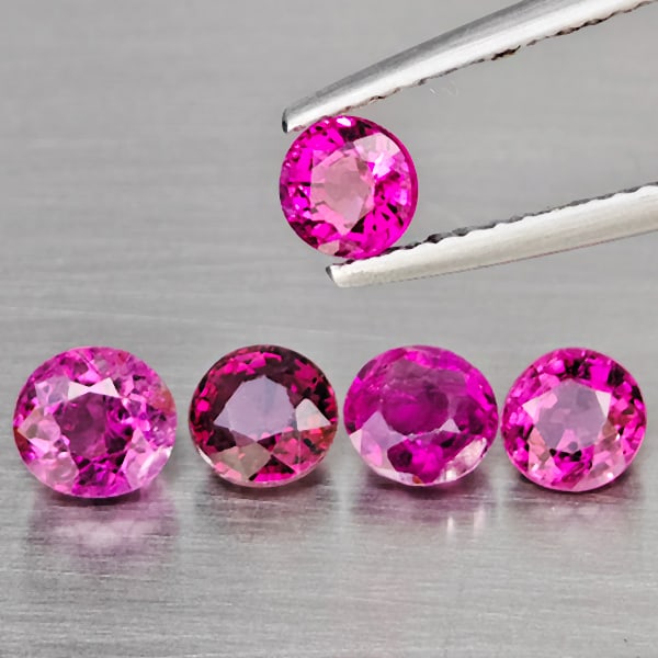 Natural Pink Tourmaline 2.40 Ct. 5 Pcs Round Shape Gemstones From Nigeria: Product ID: 807251457 Product Name: Natural Tourmaline Weight: 2.40 CT. Size: 5.4 x 5.4 x 4 to 4.5 x 4.5 x 3.5 MM. Shape: Round Shape Color: Pink Clarity:SI1 Luster: Good Gems Origin: Nigeria Treatmen