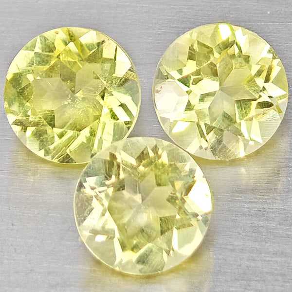 Natural Yellow Lemon Quartz Gemstones 1.40 Ct. 3 Pcs Round Shape 5.1 Mm: Product ID: 805530153 Product Name: Natural Quartz Weight: 1.40 CT. Size: 5.1 x 5.1 x 3.4 MM. Shape: Round Shape Color: Yellow Lemon Clarity:VSI Luster: Good Gems Origin: Brazil Treatment: Unheated Cr