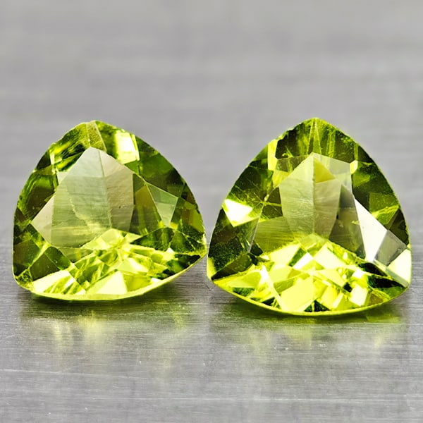 Natural Green Peridot Gemstones 1.24 Ct. 2 Pcs. Trilliant Shape 6 Mm: Product ID: 805317058 Product Name: Natural Peridot Weight: 1.24 CT. Size: 6 x 6 x 3 MM. Shape: Trilliant Color: Green Clarity:VSI Luster: Good Gems Origin: Pakistan Treatment: Unheated Crystal Struct