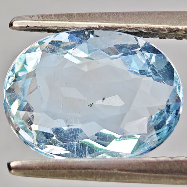 Natural Baby Blue Aquamarine 1.67 Ct. Oval Shape 9.1 x 7.1 Mm Gemstone from Brazil: Product ID: 800812381 Product Name: Natural Aquamarine Weight: 1.67 CT. Size: 9.1 x 7.1 x 4 MM. Shape: Oval Shape Color: Baby Blue Clarity:SI1 Luster: Good Gems Origin: Brazil Treatment: Unheated Crys
