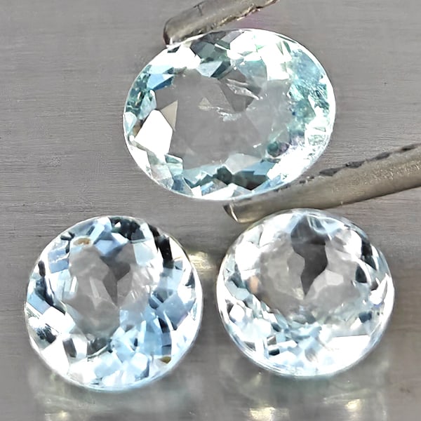 Natural Baby Blue Aquamarine Gemstones 1.81 Ct. 3 Pcs. Mixed Shape: Product ID: 800812475 Product Name: Natural Gemstones Weight: 1.81 CT. Size: 7.1 x 5.6 x 3 to 5.7 x 5.7 x 3.2 MM. Shape: Mixed Shape Color: Baby Blue Clarity:SI1 Luster: Good Gems Origin: Brazil Treat