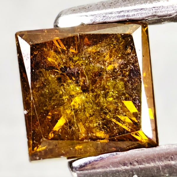 Natural Red Yellow Loose Diamond 0.59 Ct. Square Princess Cut 4.5 Mm.: Product ID: 502100267 Product Name: Natural Enhanced Diamond Weight: 0.59 CT. Size: 4.5 x 4.5 x 3.5 MM. Shape: Square Princess Cut Color: Red Yellow Clarity:SI1 Luster: Good Gems Origin: Belgium Treat