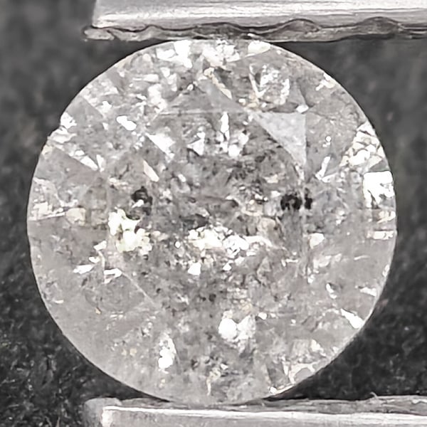 Natural White Loose Diamond 0.25 Ct. Round Diamond Cut 4 Mm.: Product ID: 502100532 Product Name: Natural Natural Diamond Weight: 0.25 CT. Size: 4 x 4 x 2.5 MM. Shape: Round Diamond Cut Color: White Clarity:SI1 Luster: Good Gems Origin: Belgium Treatment: Treate